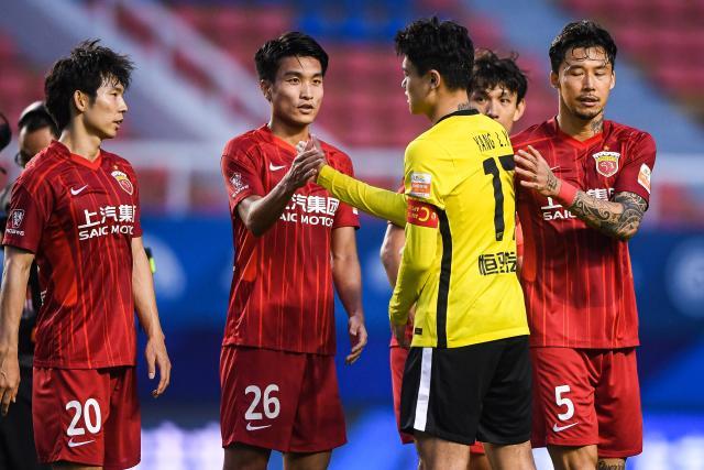 旺财28.com-换了人间！场均不足1分 昔日顶流对决已成互啄局